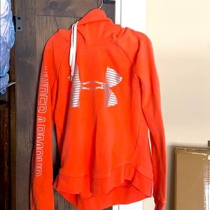 Under Armour women’s sweatshirt